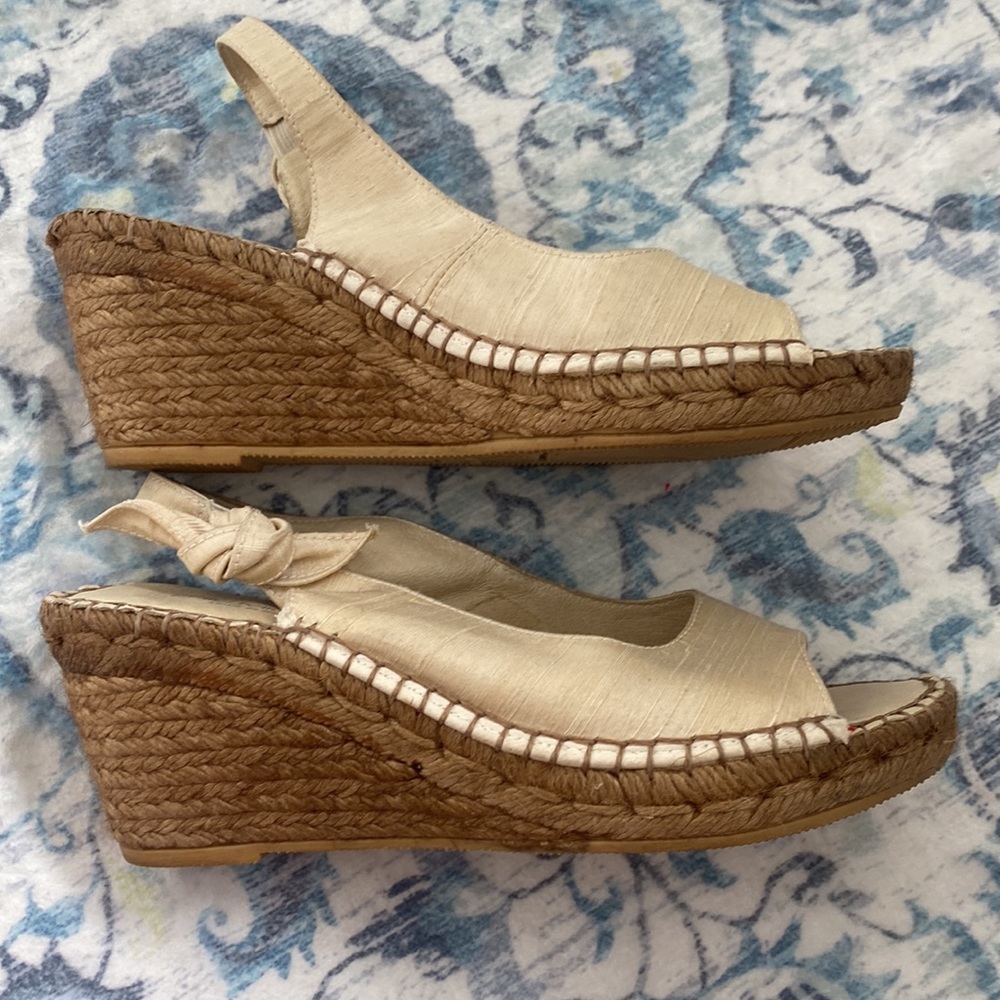 Eric Michael Wedges - Picture 5 of 9